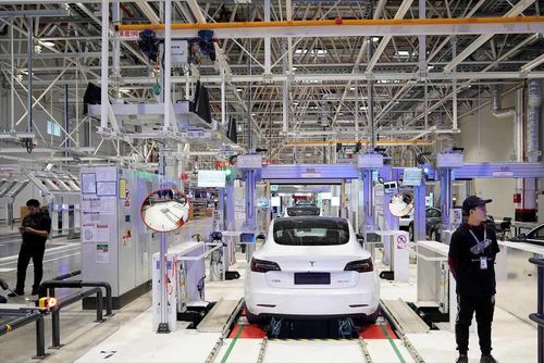 全球供应链重构 苹果、中国与特斯拉的三角博弈